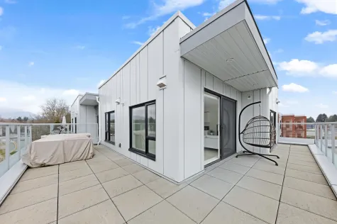 417 2345 RINDALL AVENUE image #3