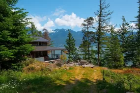 970 MOUNT ARTABAN ROAD, Sunshine Coast, Gambier Island, BC