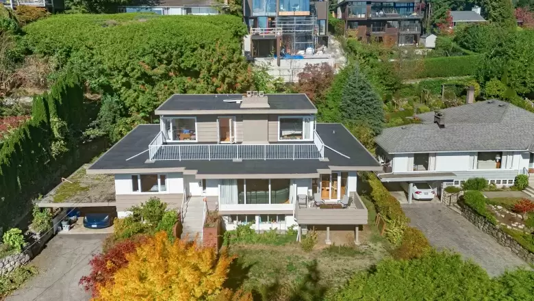 875 ESQUIMALT AVENUE image #1