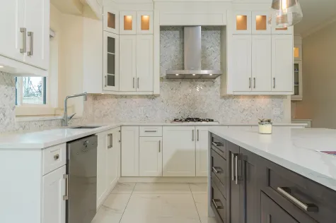 3340 MORESBY DRIVE image #3