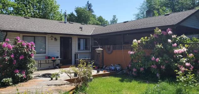 6437 KING GEORGE BOULEVARD image #1