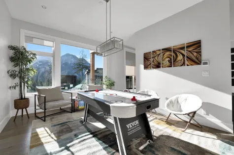 2213 WINDSAIL PLACE image #2