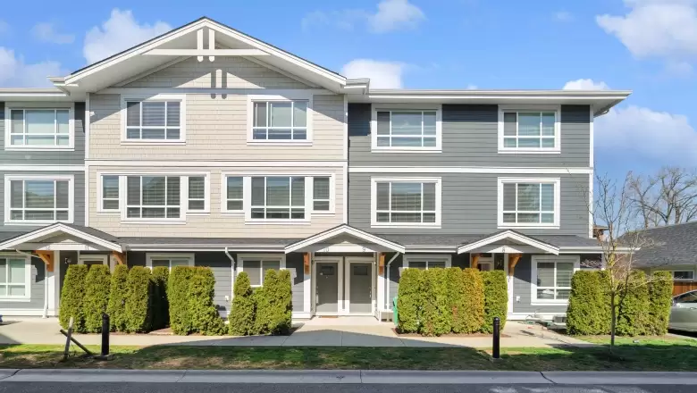9 19753 55A AVENUE image #1