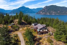 2016 MOUNT ARTABAN ROAD, Sunshine Coast, Gambier Island, BC