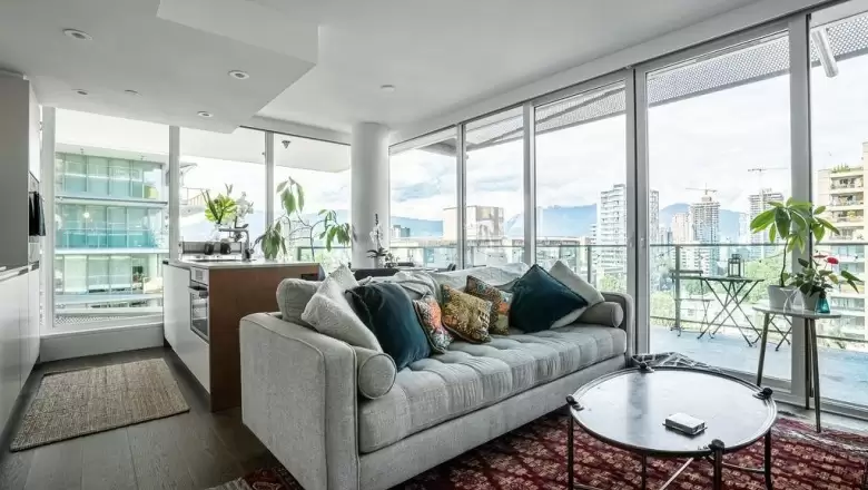 902E 1365 DAVIE STREET, Vancouver, BC