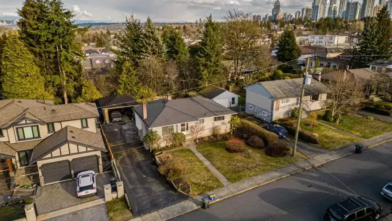 4836 CHESHAM AVENUE image #1