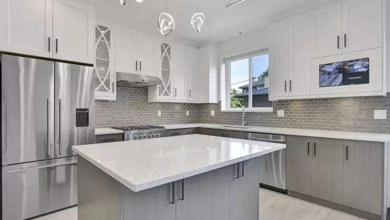 1523 W 60TH AVENUE image #1