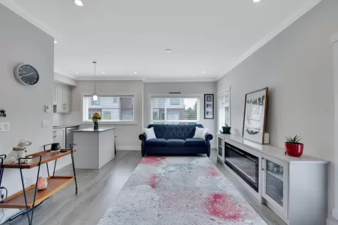 1 13328 96 AVENUE image #4