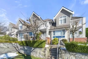 3 270 E KEITH ROAD, North Vancouver, North Vancouver, BC