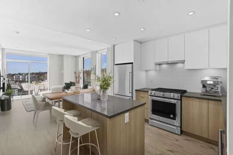 1704 3430 E KENT AVENUE image #1