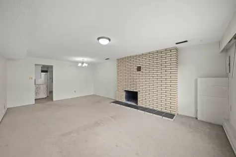 10460 10480 AGASSIZ COURT image #4