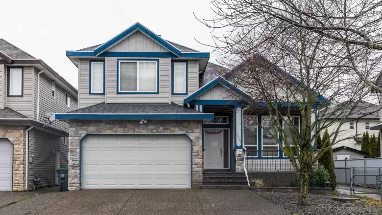 16755 63B AVENUE image #1