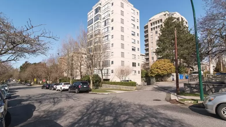 500 5890 BALSAM STREET image #1