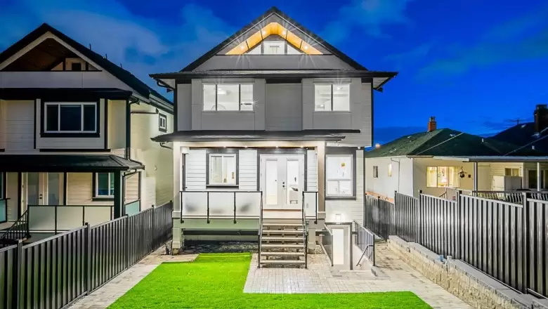2721 TURNER STREET image #1