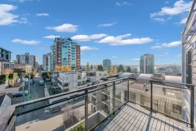 412 111 E 3RD STREET, North Vancouver, North Vancouver, BC