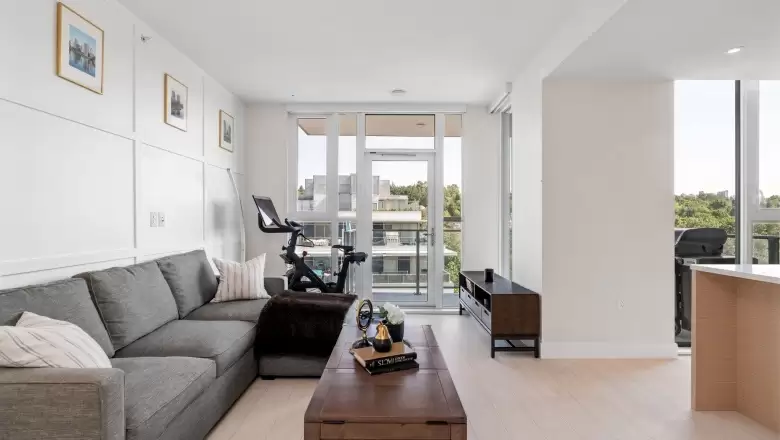 1202 3538 SAWMILL CRESCENT image #1