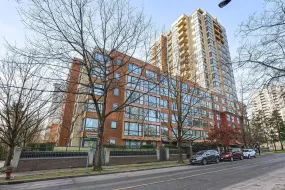 617 3588 VANNESS AVENUE, Vancouver East, Vancouver, BC