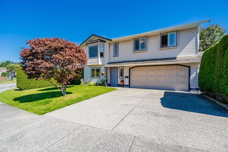 33530 BALSAM AVENUE image #1