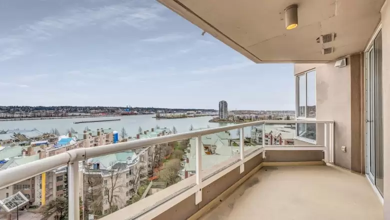 1405 1235 QUAYSIDE DRIVE image #1