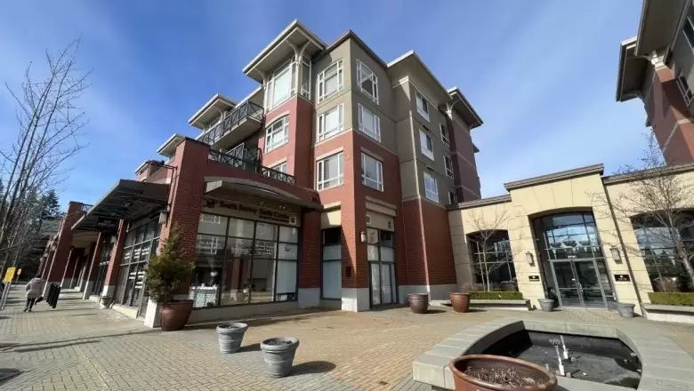407 2970 KING GEORGE BOULEVARD image #1