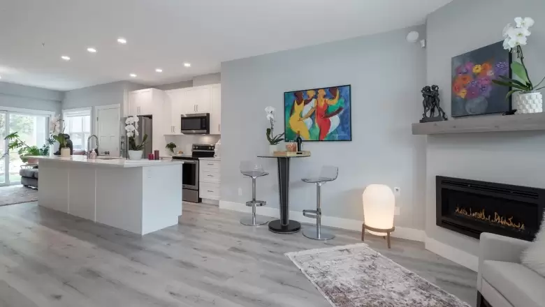 13 950 WOODSWORTH ROAD image #1