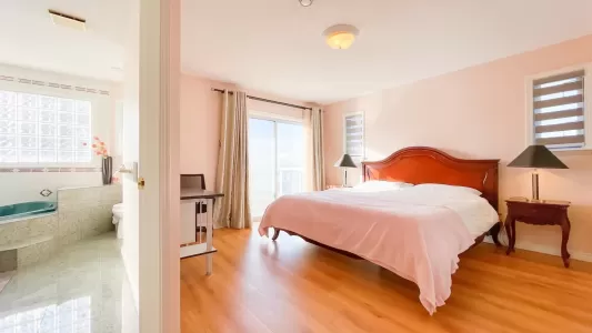 2056 SCARBORO AVENUE image #4