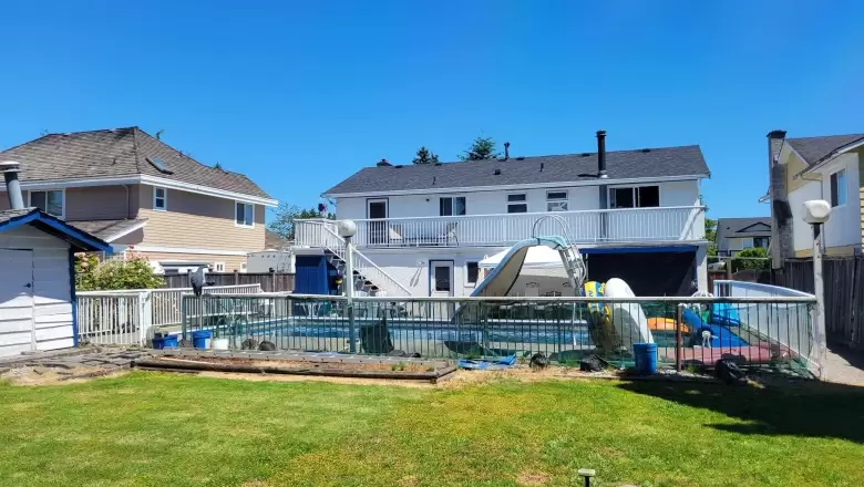 9471 KINGSWOOD DRIVE image #1