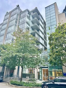 203 12 ATHLETES WAY, Vancouver West, Vancouver, BC