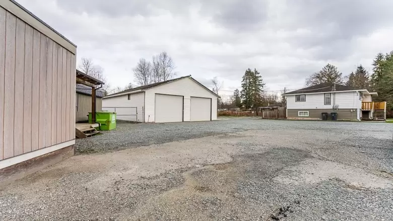 18847 80 AVENUE image #1