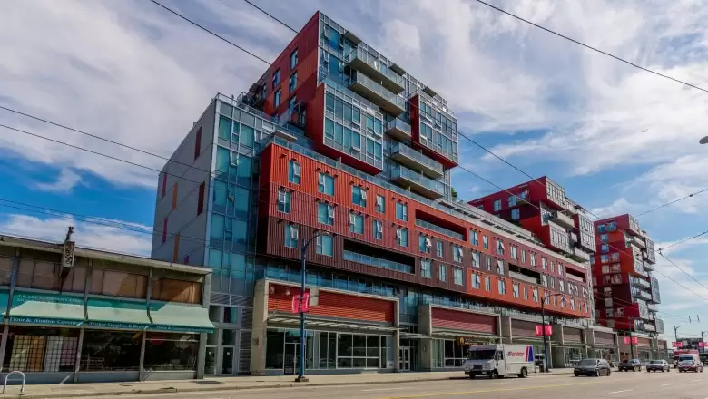 1105 933 E HASTINGS STREET image #1