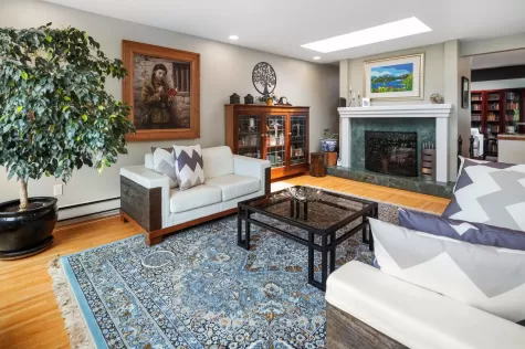 195 ISLEVIEW PLACE image #3