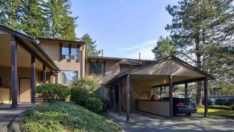 33 3015 TRETHEWEY STREET image #1