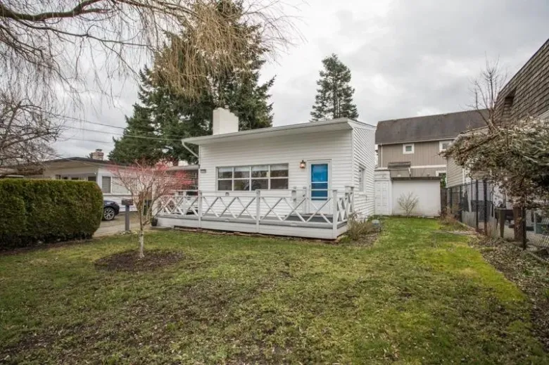 2996 MCBRIDE AVENUE, White Rock, BC for sale