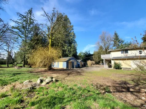 9185 187 STREET image #1