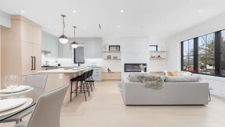 3565 RUPERT STREET image #1