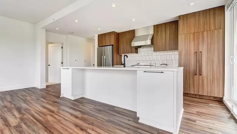 402 6933 CAMBIE STREET image #1