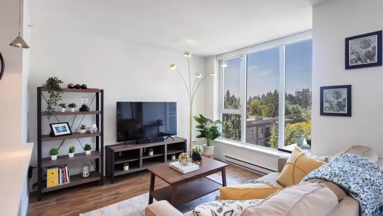 815 13325 102A AVENUE image #1