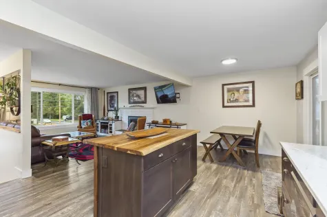 32127 HOLIDAY AVENUE image #2