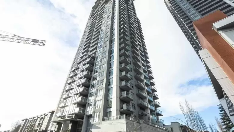 2303 13325 102A AVENUE image #1