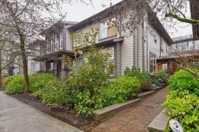 317 E 15TH STREET, North Vancouver, North Vancouver, BC