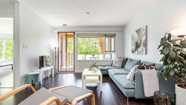 212 3163 RIVERWALK AVENUE image #1