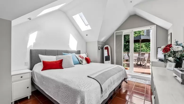 1407 PENDRELL STREET image #1