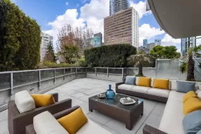 205 1688 ROBSON STREET, Vancouver, BC