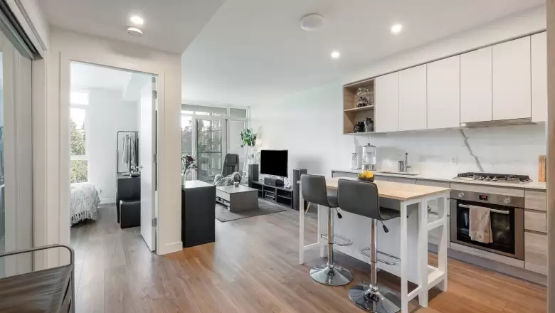 1202 585 AUSTIN AVENUE image #1