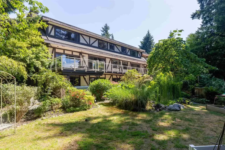 5704 WESTPORT ROAD, West Vancouver, BC for sale