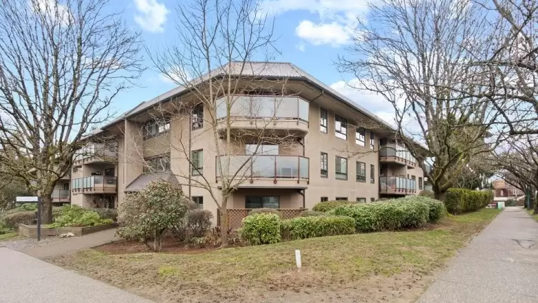 212 2150 BRUNSWICK STREET image #1