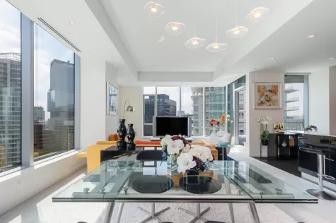 2303 277 THURLOW STREET image #1