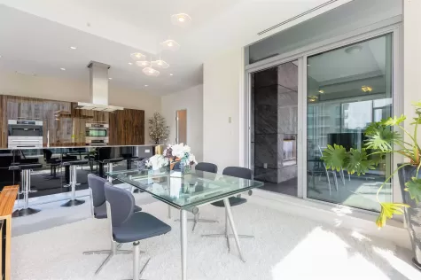 2303 277 THURLOW STREET image #2