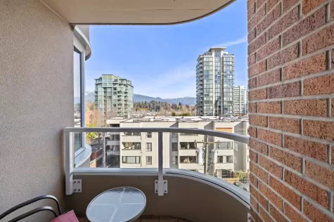 502 1845 ROBSON STREET image #2