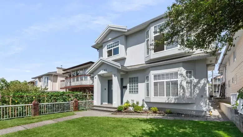 585 E 55TH AVENUE image #1